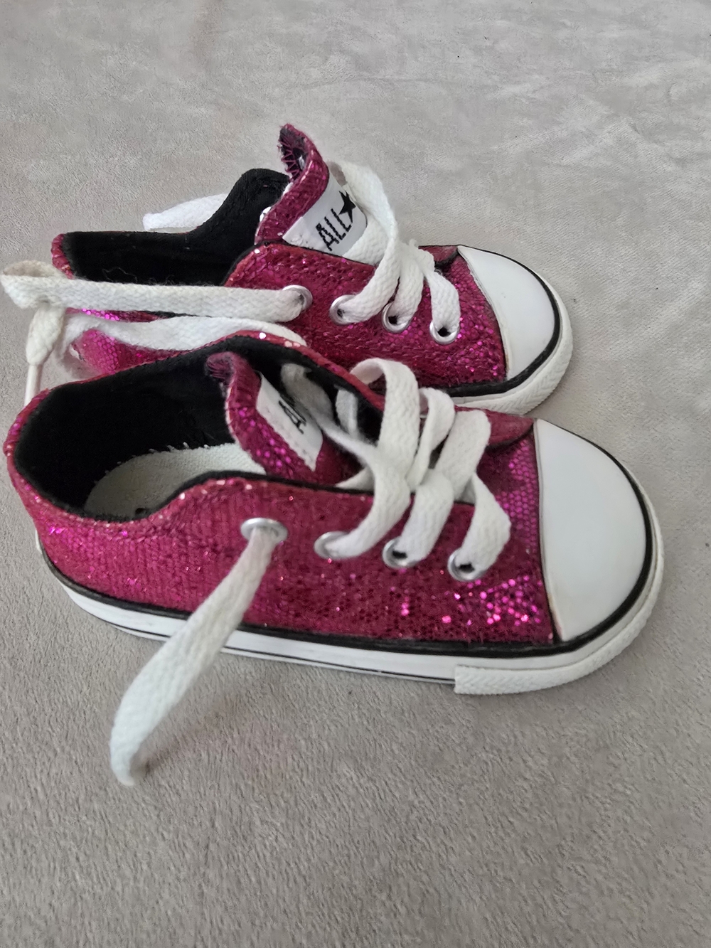 Converse Kids Magenta Sequin Low-Top Sneakers Size 5